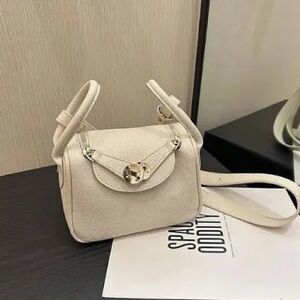 Elegant Cream Handbag